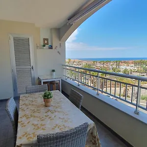 Comfortable With Amazing Sea Views Apartment